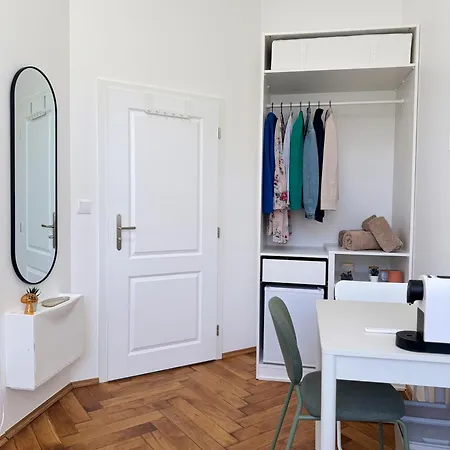 بيت ضيافة Old Town With Private Bathroom