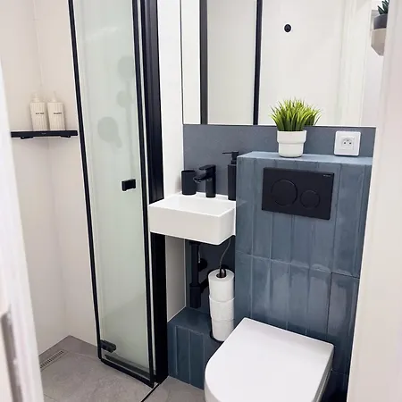 Old Town With Private Bathroom * براغ